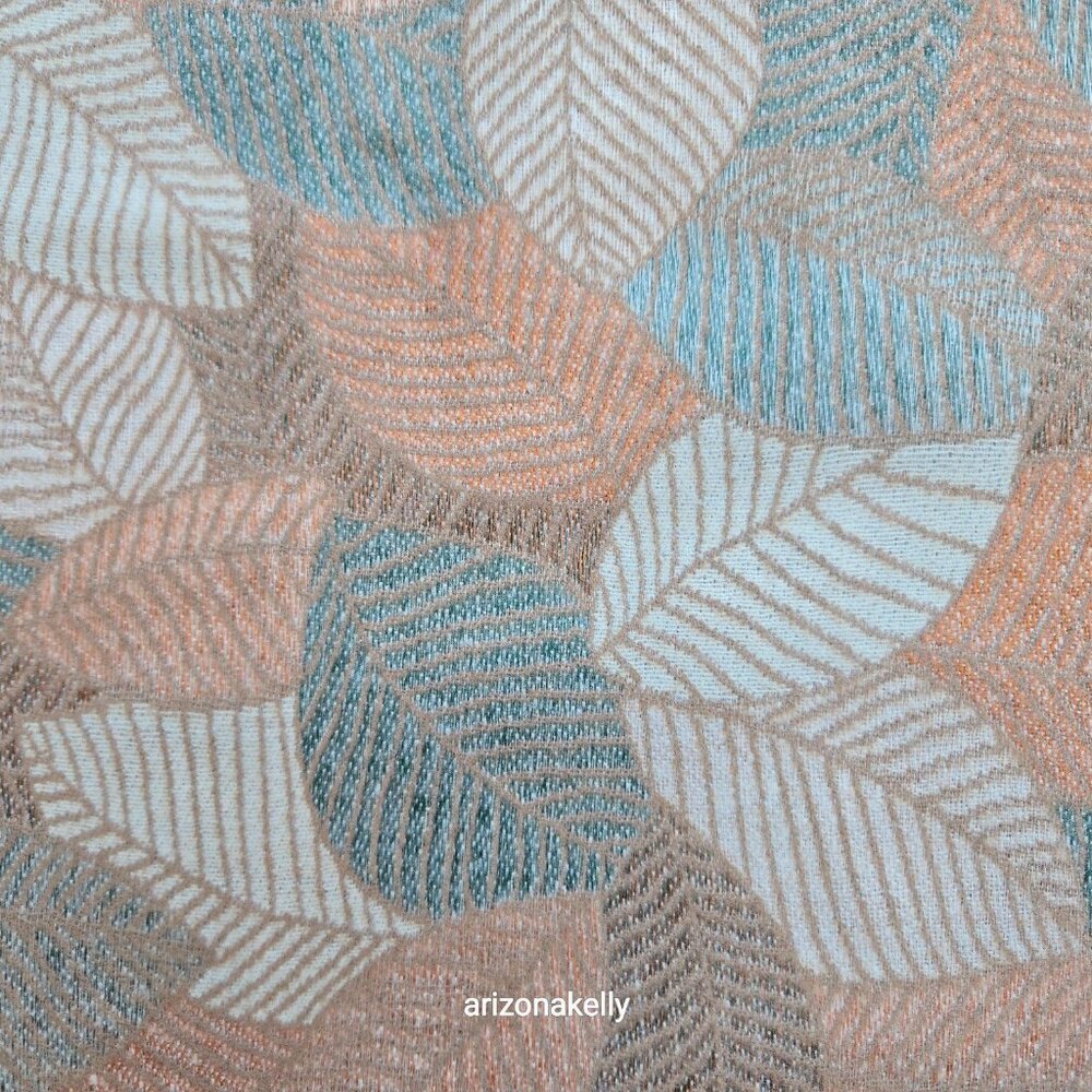 NWOT Faux Cashmere Autumn Leaves Woven Scarf {{{SOFT}}} - Picture 4 of 5